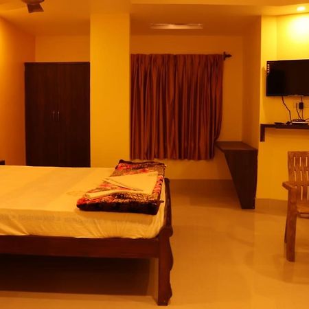 Hotel Crown Of Digha 迪卡 外观 照片
