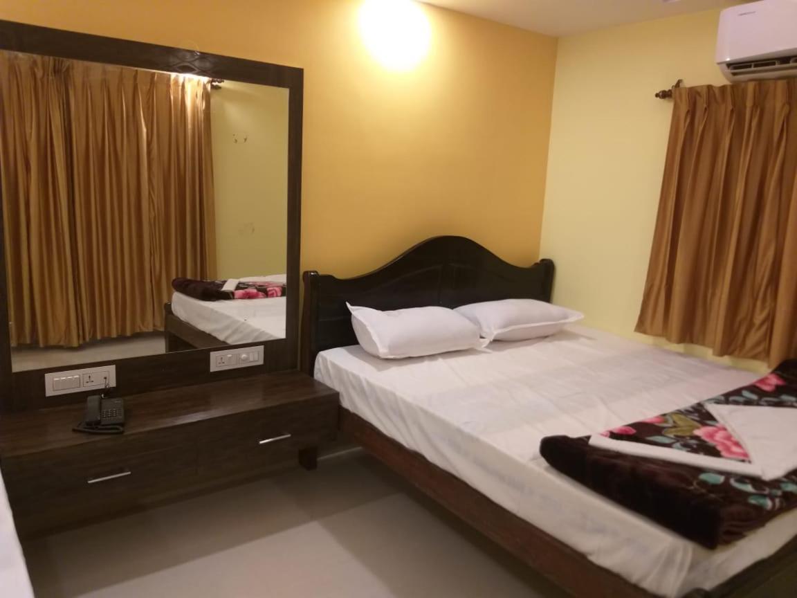 Hotel Crown Of Digha 迪卡 外观 照片